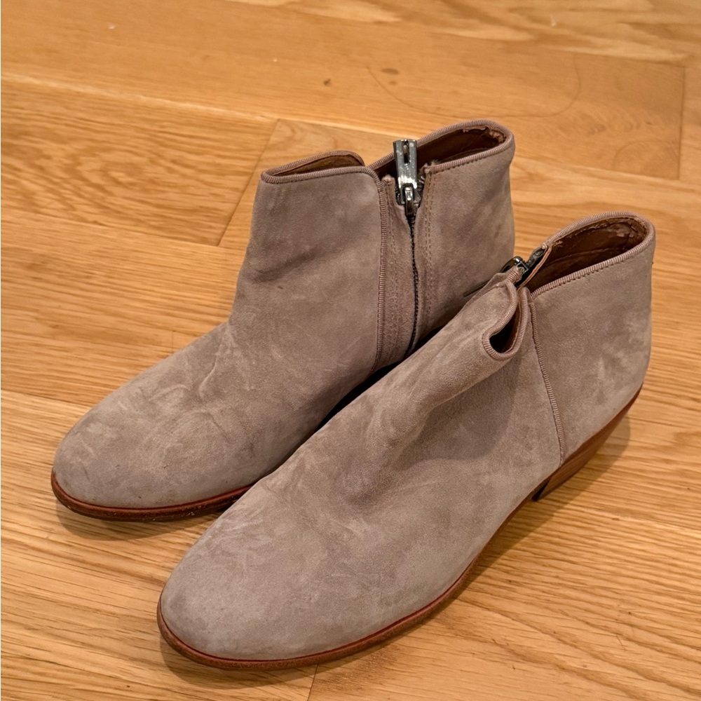 Sam Edelman Gray Suede Chukka Boots